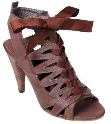 Sandalias de Latinas para el verano 2010