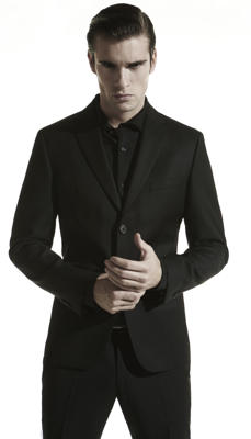 Hombres elegantes con Caramelo