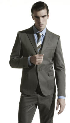 Hombres elegantes con Caramelo