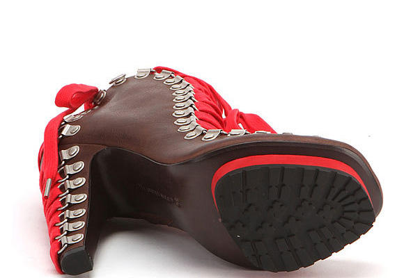 Botines con muuucho cord&oacute;n&hellip;