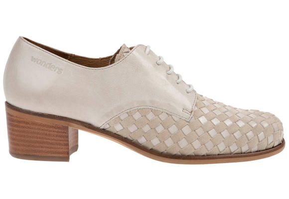 Modelos Oxford en color pastel